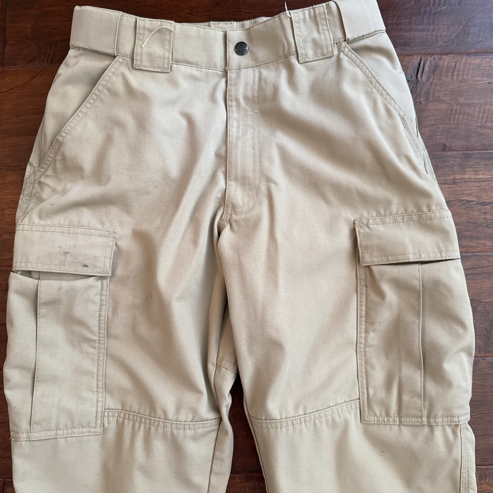 5.11 Tactical Series Pants Khaki Cargo Size‎ Medium Waist 31.5-35 Inseam Regular - Picture 2 of 9